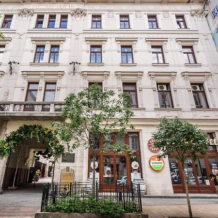 Ace Of Spades Gozsdu Budapest Ngoại thất bức ảnh